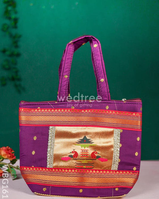 HANDBAG WITH PAITHANI DESIGN