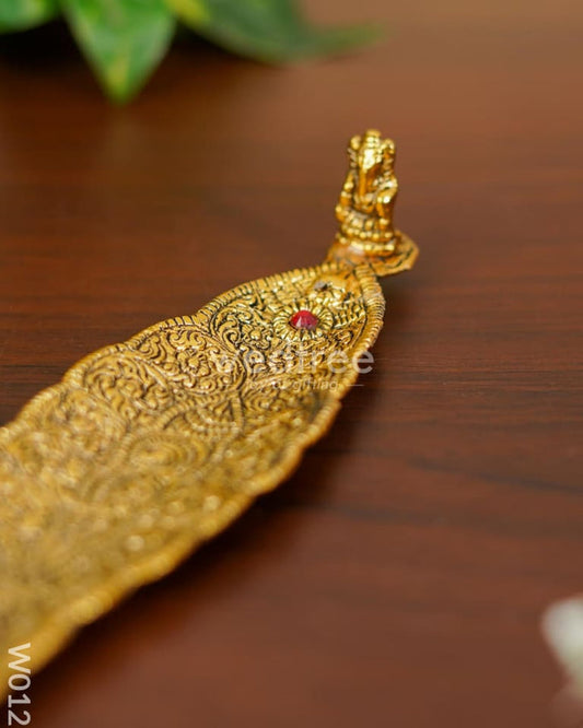 LEAF AGARBATHI STAND GOLD GANESHA