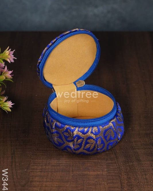 BANGLE BOX WITH LEAF DESIGN
