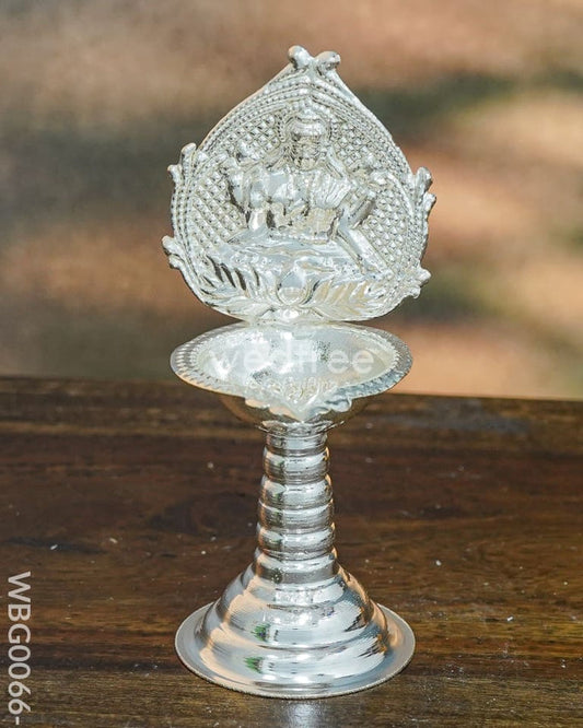 GERMAN SILVER DIYA WITH KUTHUVILAKKU STAND