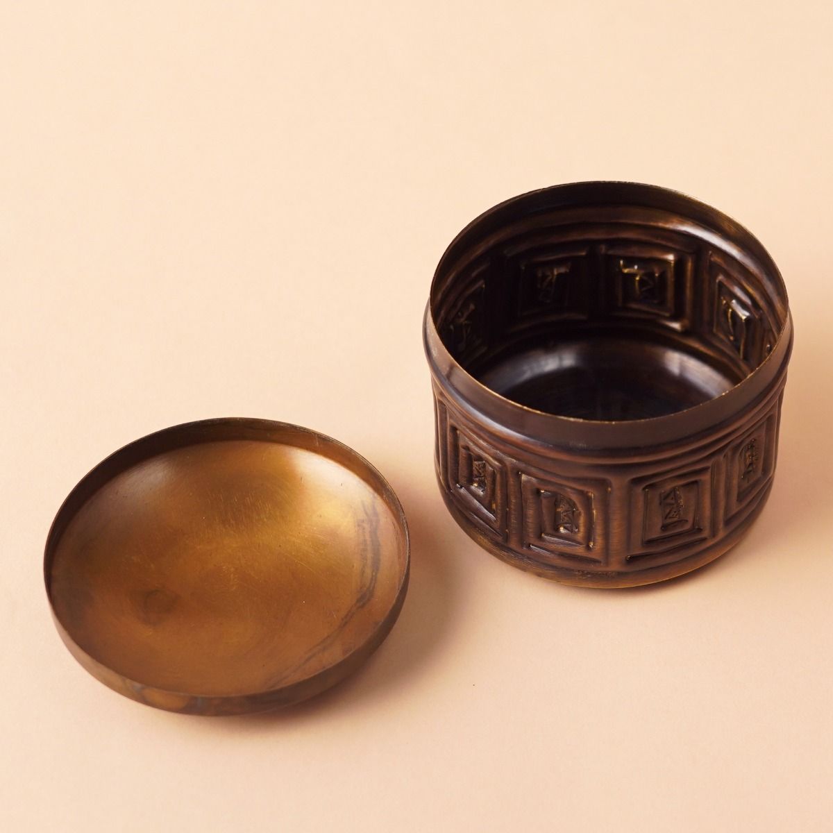 Abstract textured brass trinket box - small