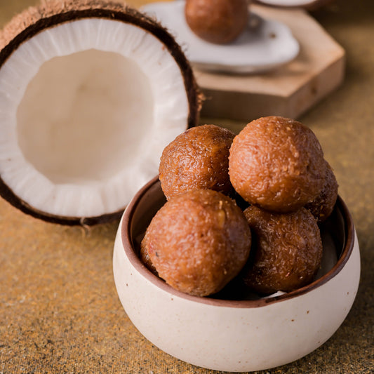Kobbari Vundalu (Coconut Laddu) - Traditional South Indian - Buy Online from Vellanki Foods | Desify