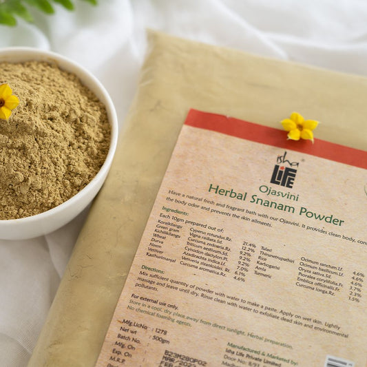 Ojasvini traditional herbal snanam powder. IshaÕs unique Siddha formulation. Natural bath powder. Cleansing and rejuvenating. For naturally healthy skin (500 gms)