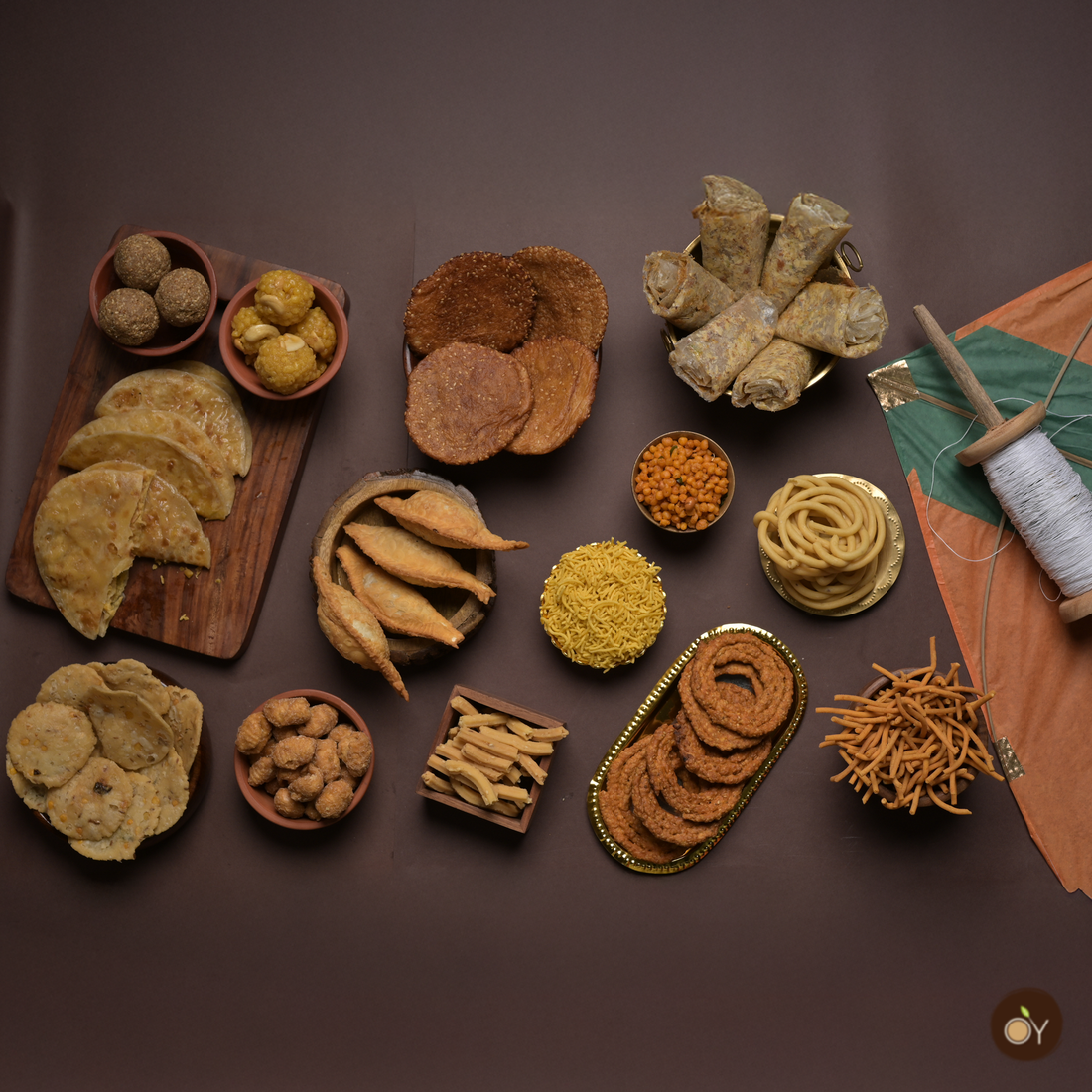 Celebrate Makar Sankranti with Authentic Indian Sweets and Snacks from Desify.in