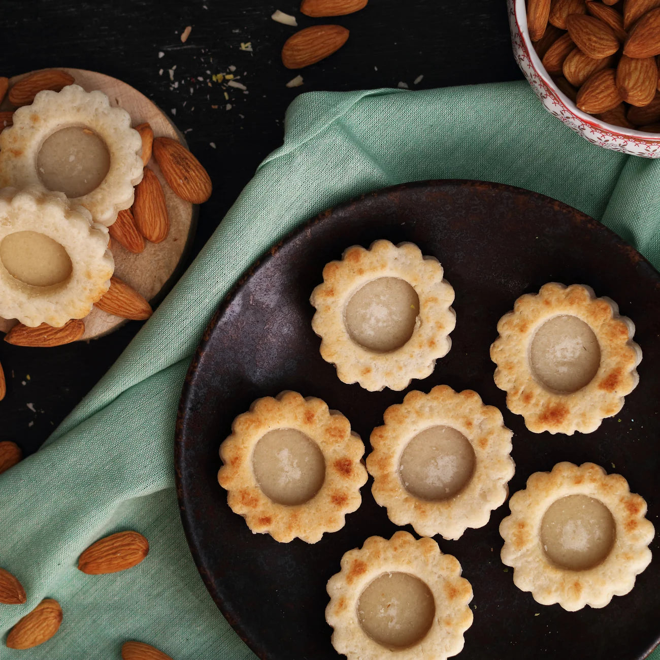 Zaffrani Kaju Jali - Classic North Indian - Buy Online from Hameedi Confectioners | Desify