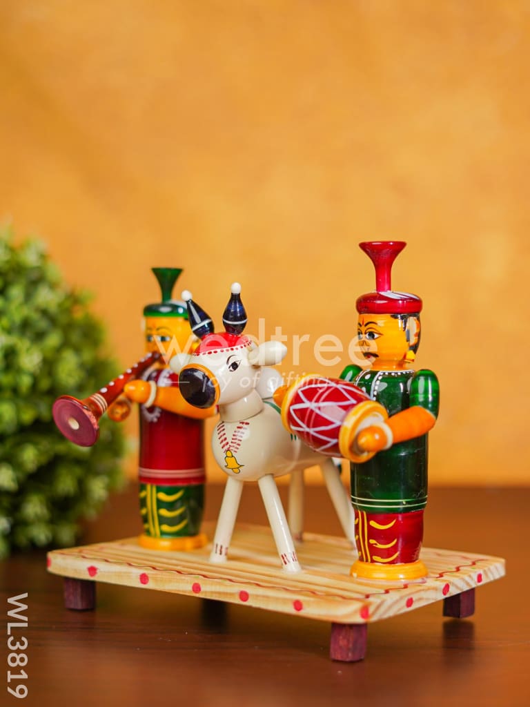 Etikoppaka Toys - Musicians with Cow