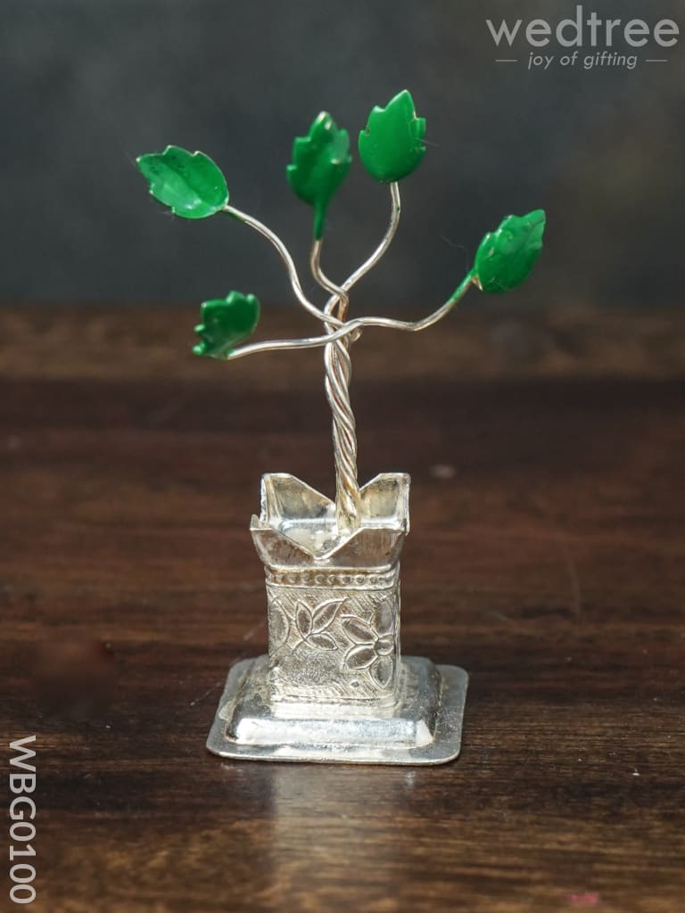 German Silver Tulasi Maadam with Green Leaves