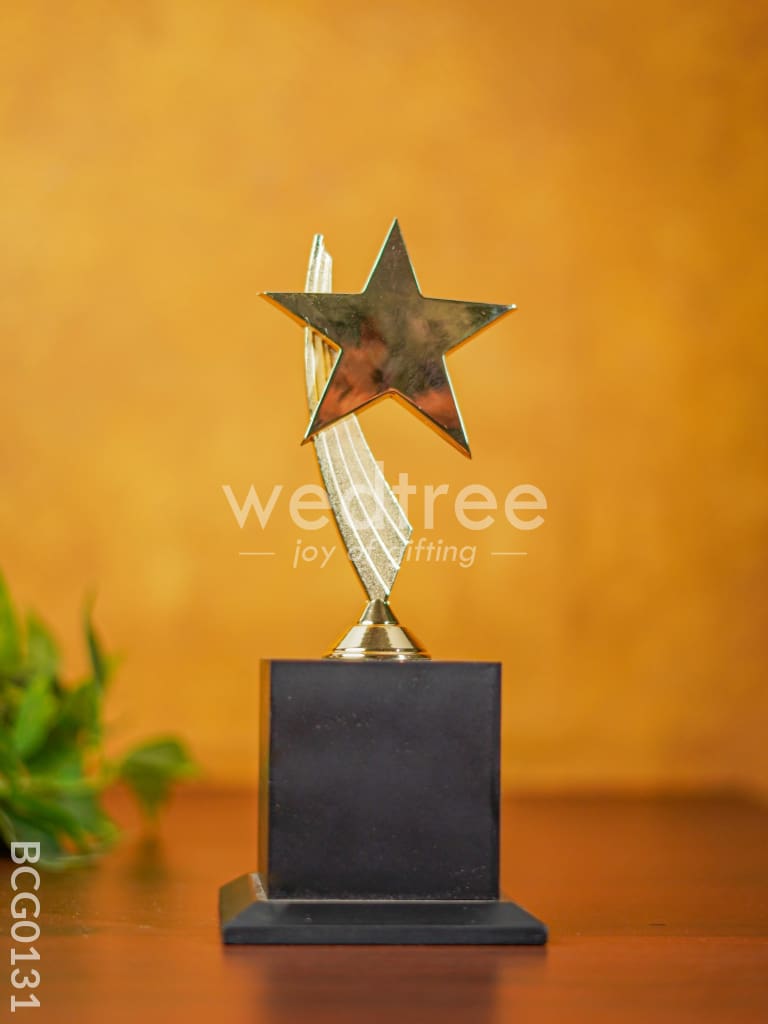 Gold Star Trophy - BCG0131