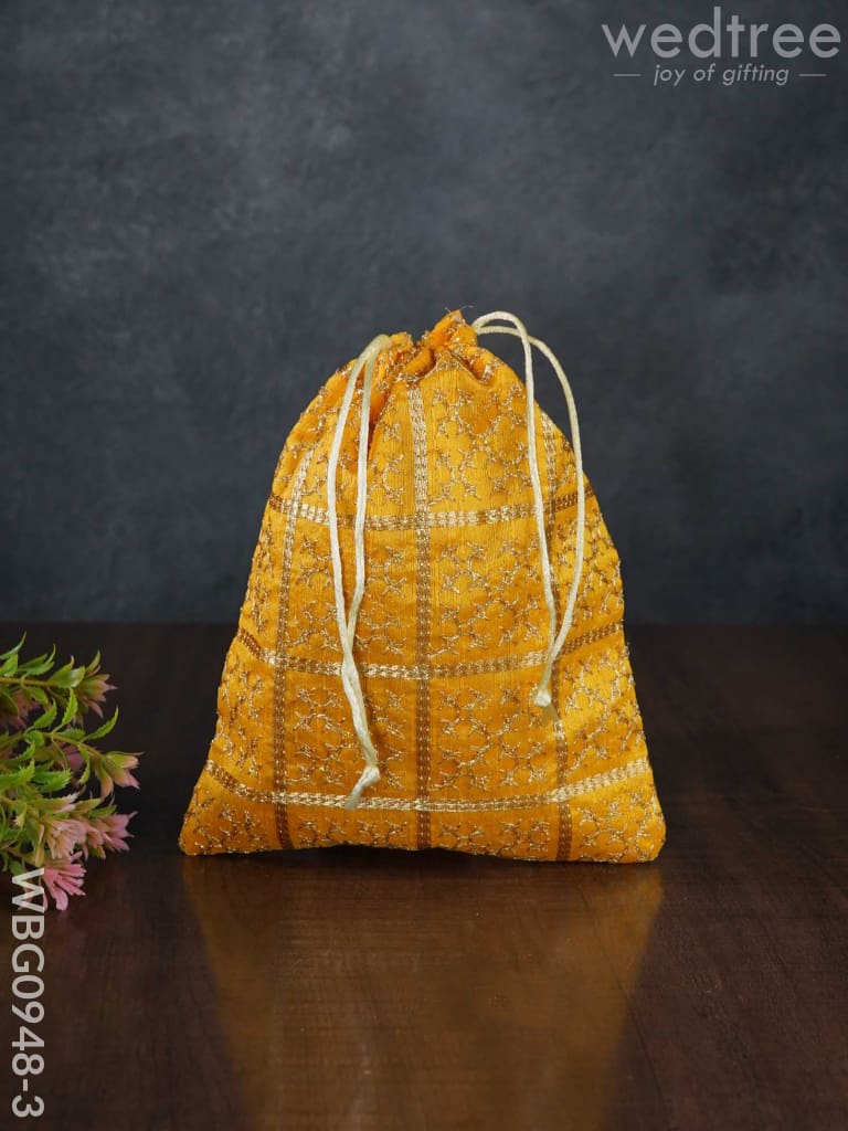 Golden Embroidary String Bag