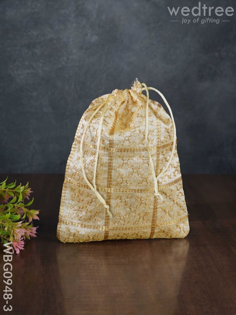 Golden Embroidary String Bag