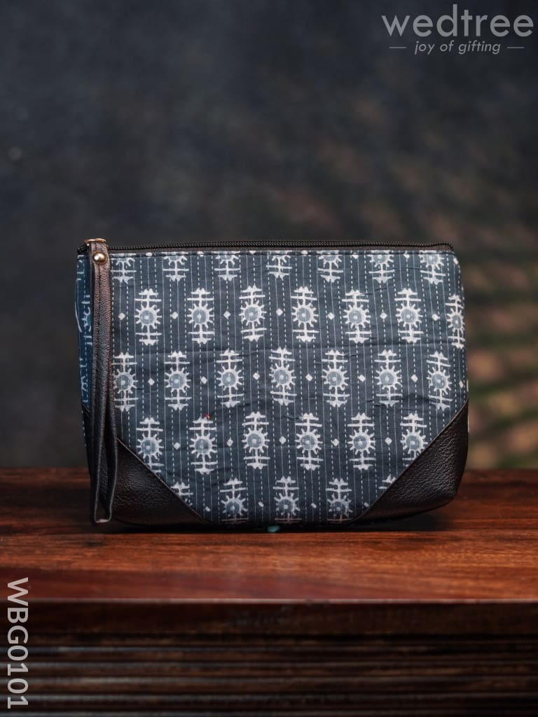 Ikkat Zipper Pouch