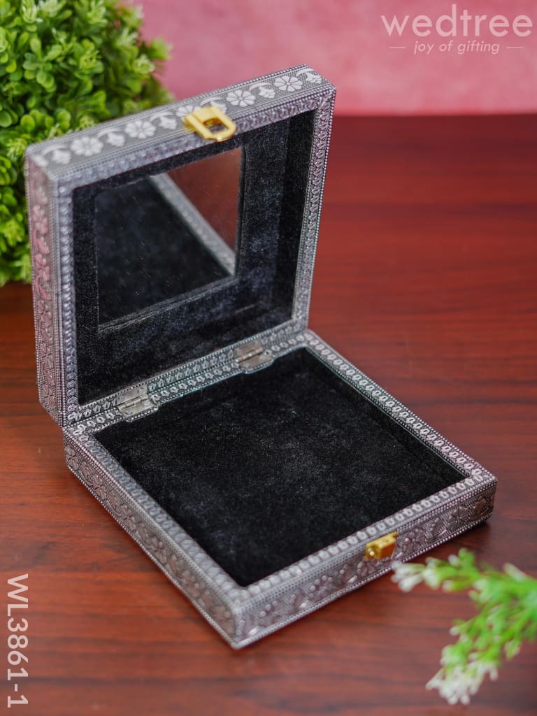 Jewel Box - Floral design with Mirror