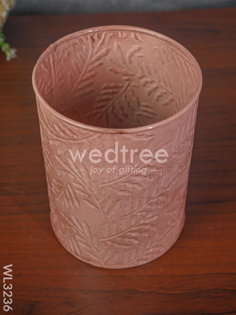 Leaf Imprinted Planter Pot with Wooden Stand