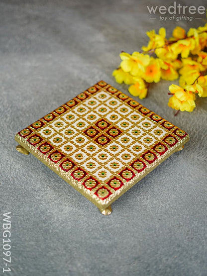 Meenakari Manai - 8x8 inch