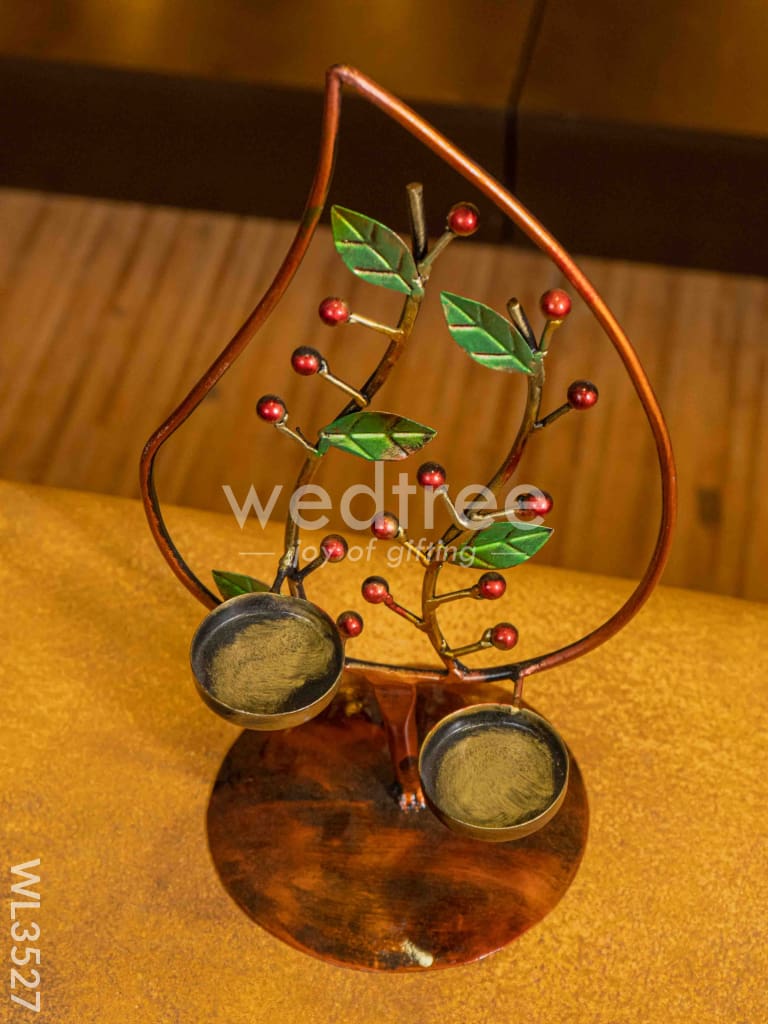 Metal Leaf Shaped Candle Holder