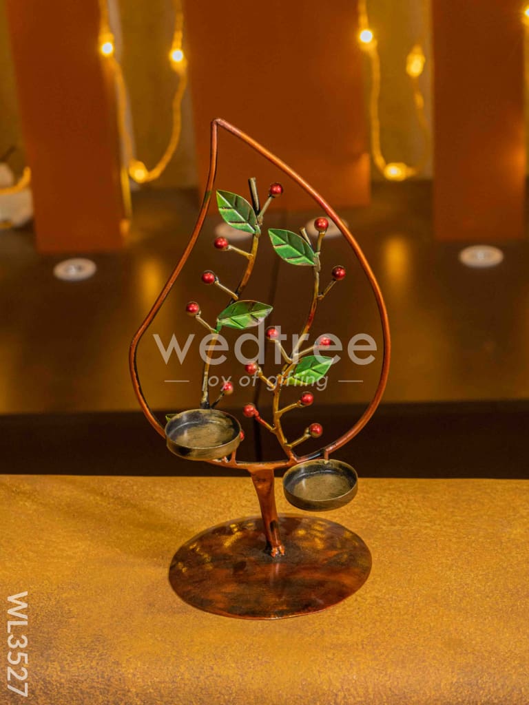 Metal Leaf Shaped Candle Holder