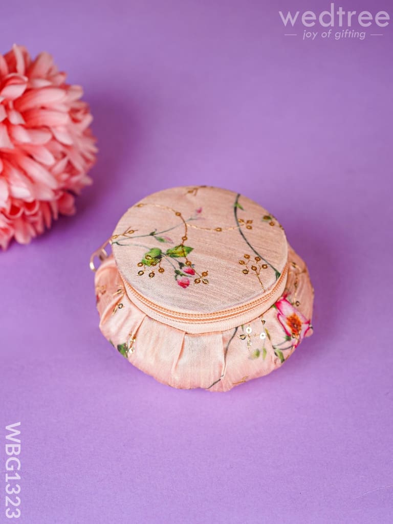 Round Floral Embroidery Bangle Holder