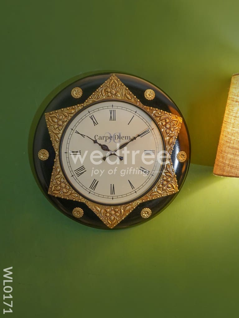 Wall clocks - Polished brass in black base (18 inch)