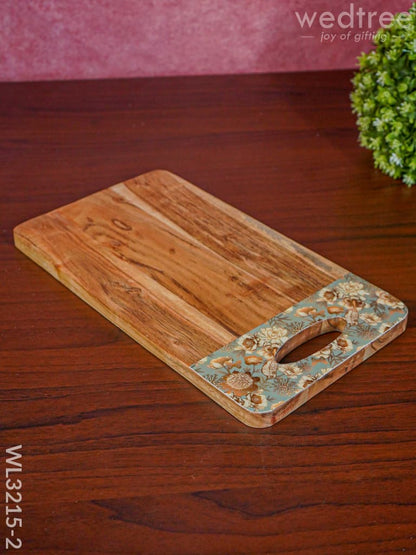 Wooden Chopping Board with Cut Handle