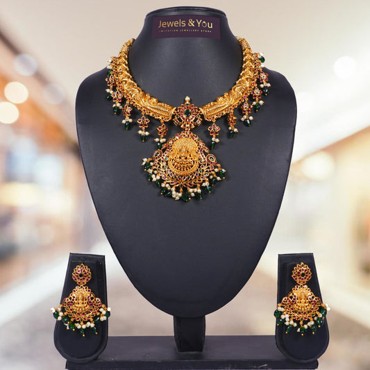 Wedding Collection Traditional Imitation Jewellery, Color-Golden with Pearls