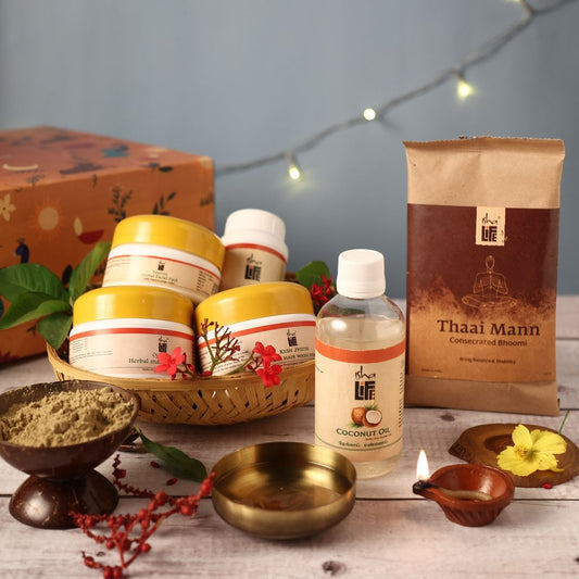 Traditional Snanam Pack. Herbal Powders. Natural recipes. Authentic bathing ritual.